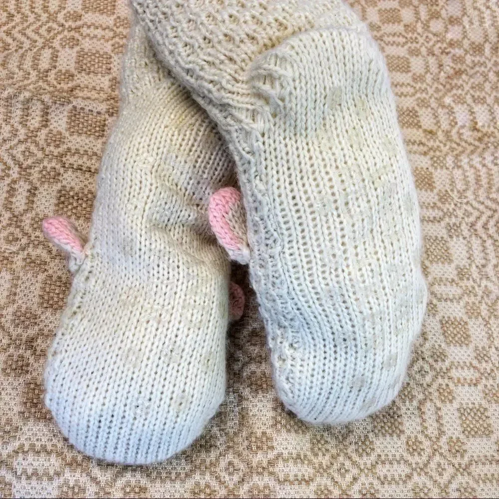 Sleepy Sheep Slipper Socks NWOT